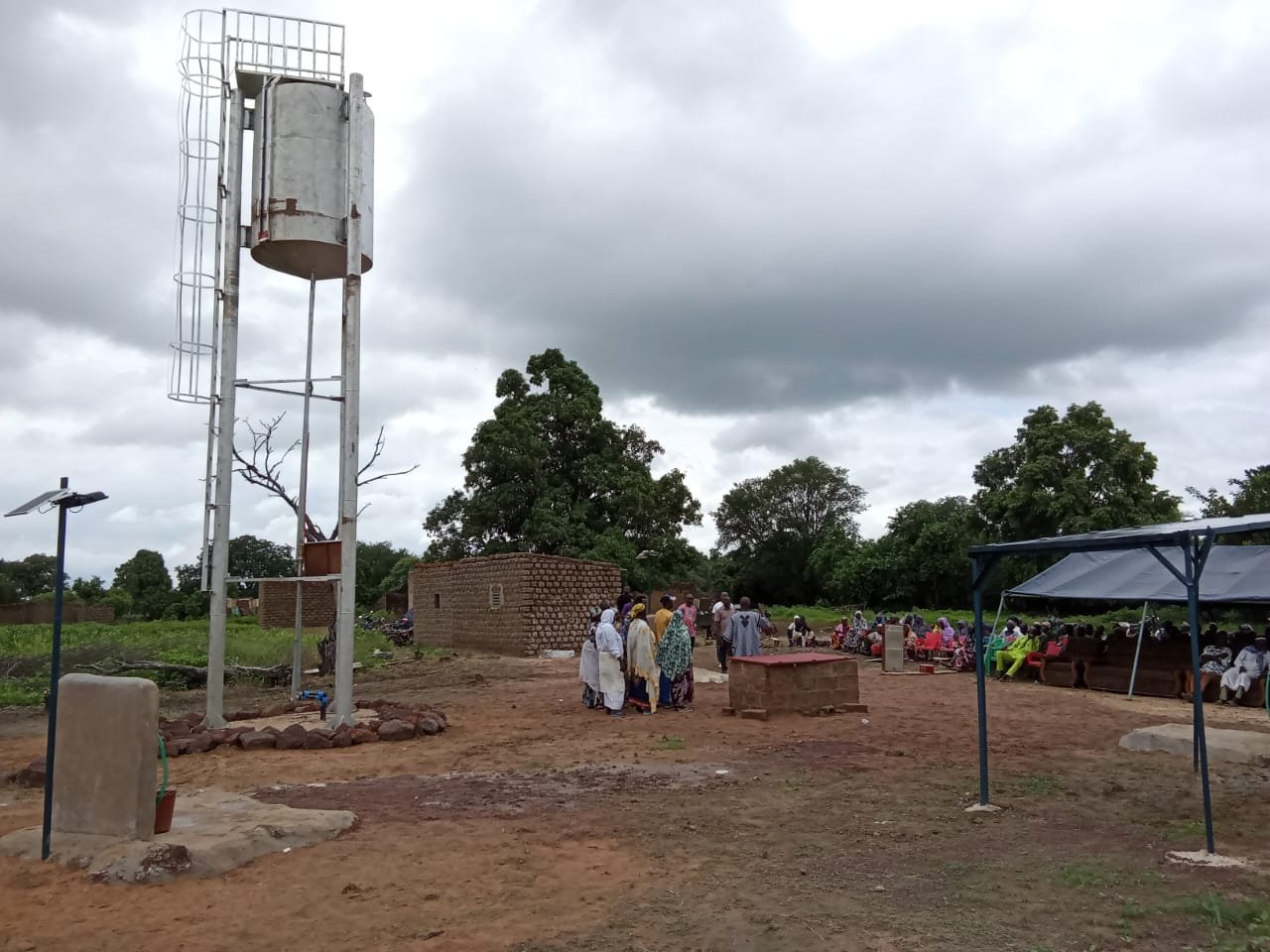 Borehole dedication, Moukodougou village
